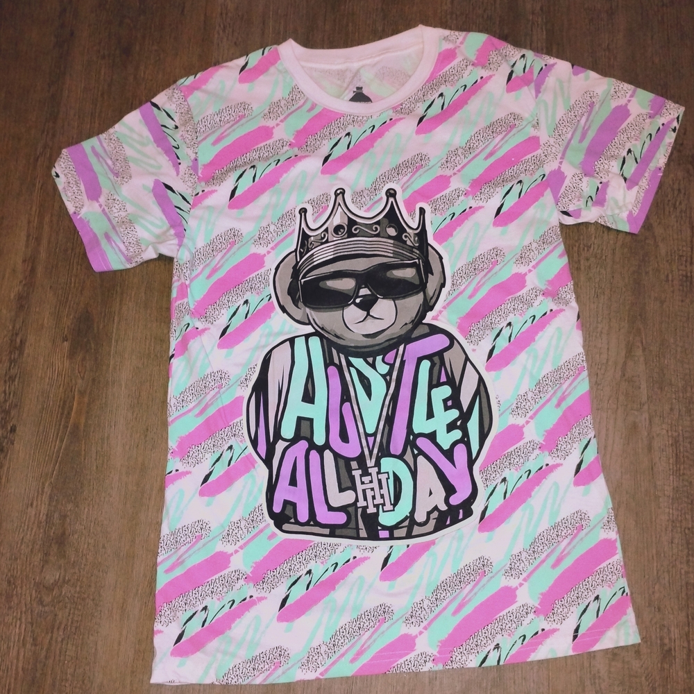 Kids Short-Sleeve Graphic Tee in Pink & Mint - Crowned Bear Design